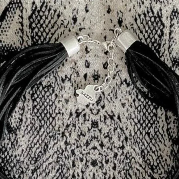 NECKLACE - Picture 4 of 4